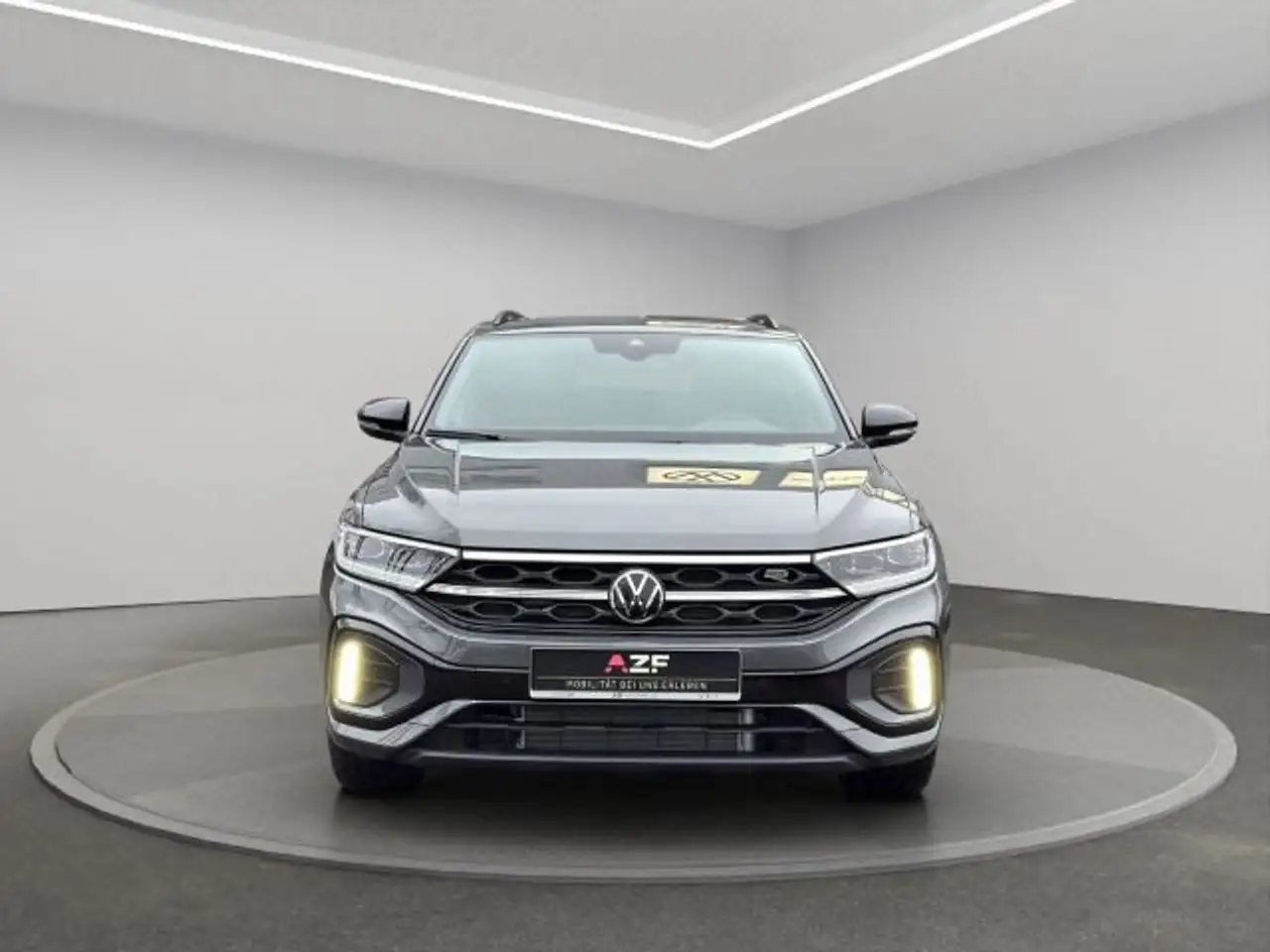 Volkswagen T-Roc R-Line 1.5 TSI DSG ACC + PANO + AHK 6