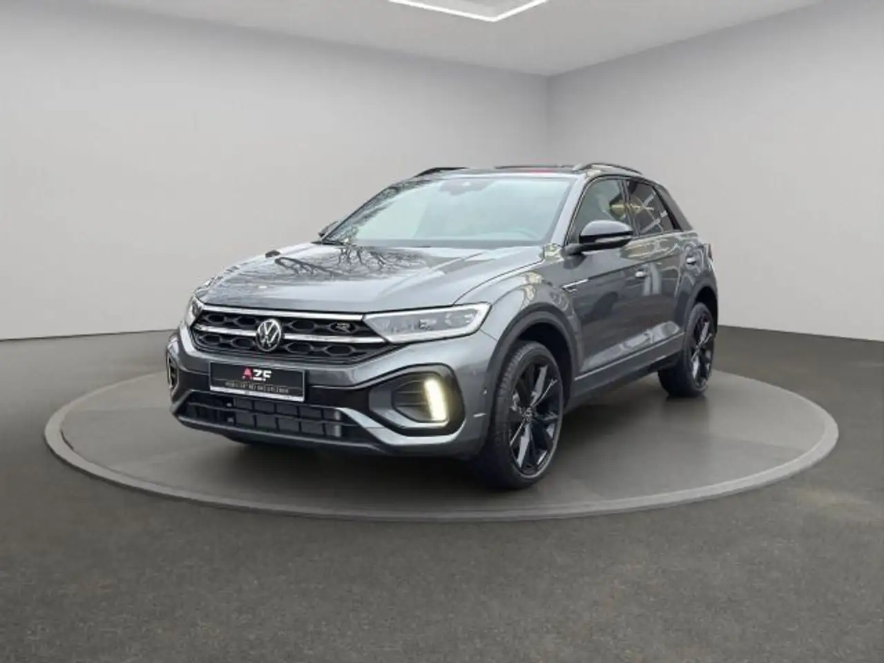 Volkswagen T-Roc R-Line 1.5 TSI DSG ACC + PANO + AHK 2