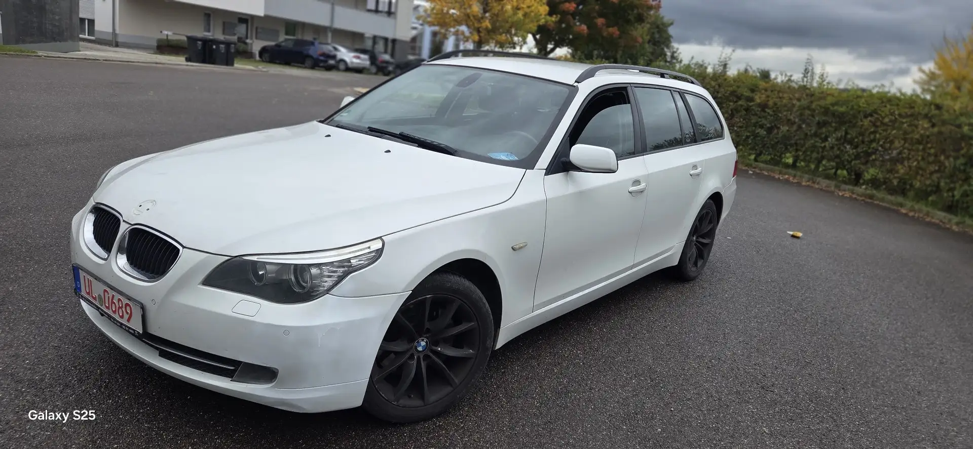BMW 520 520d Touring Aut. Special Edition no e mail Weiß - 2