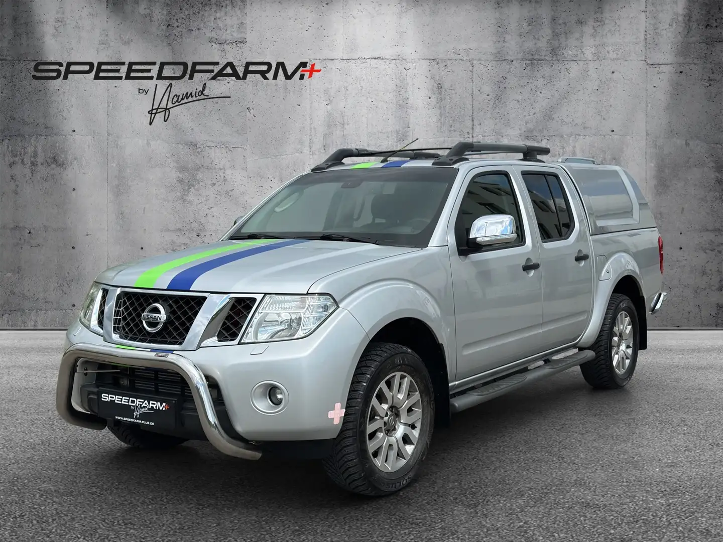 Nissan Navara Double Cab LE V6 4X4 Top Zustand Plateado - 1