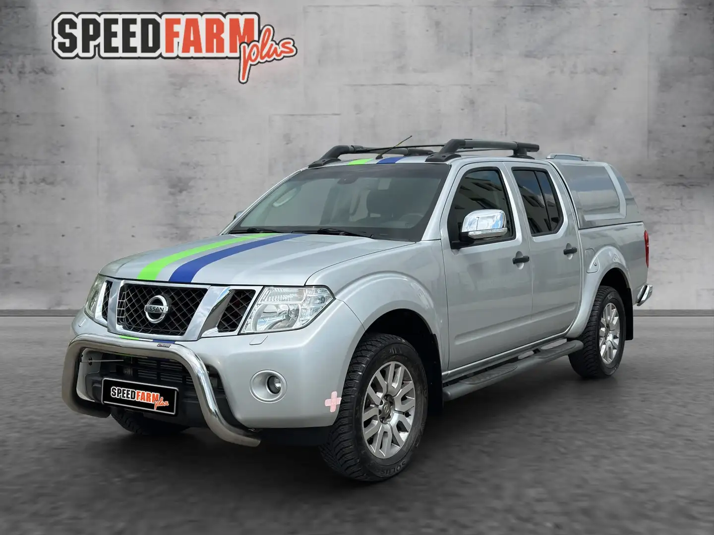 Nissan Navara Double Cab LE V6 4X4 Top Zustand Silber - 1