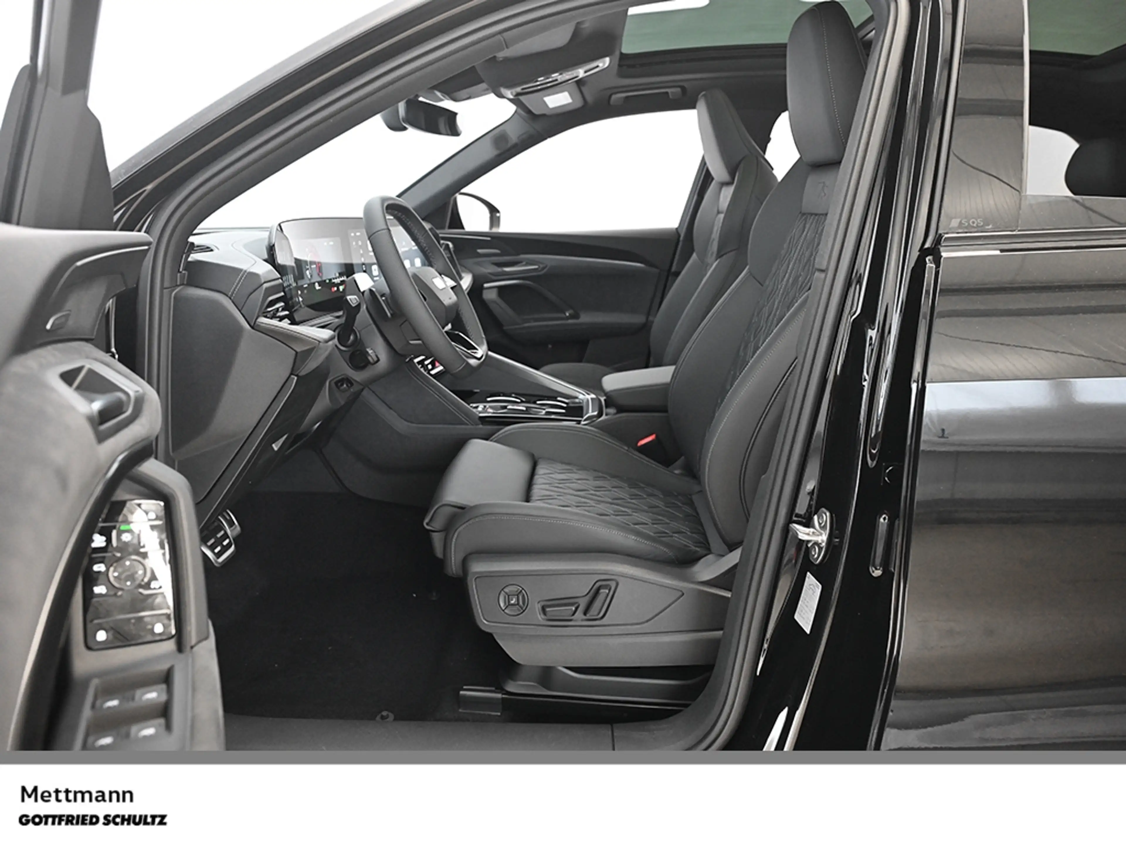 Audi SQ5 SUV TFSI PANO B&O AHK HUD TECH PRO — photo 11