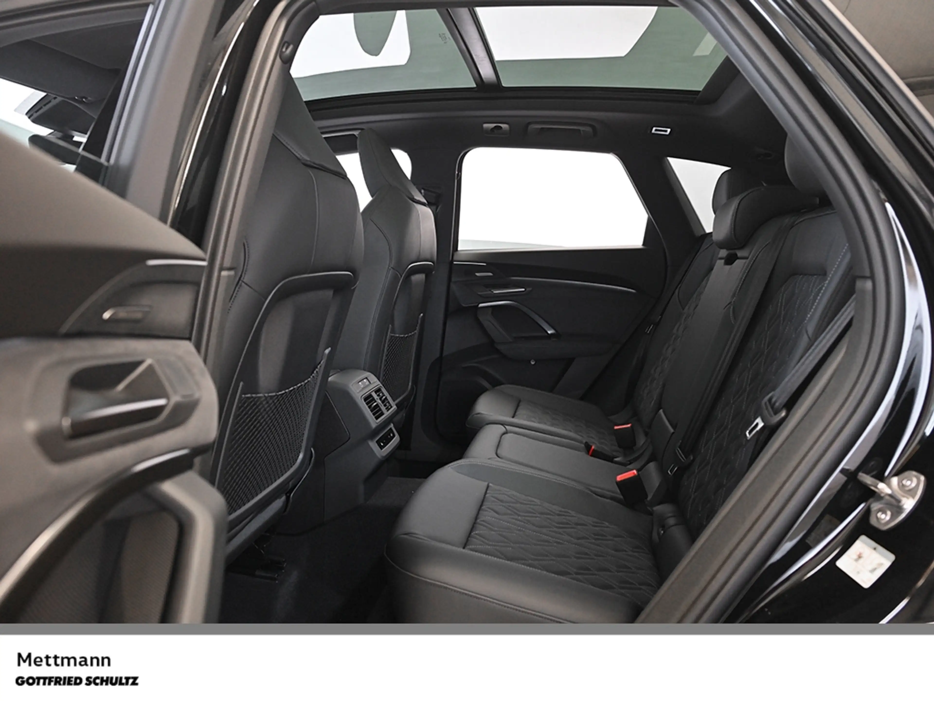 Audi SQ5 SUV TFSI PANO B&O AHK HUD TECH PRO — photo 13