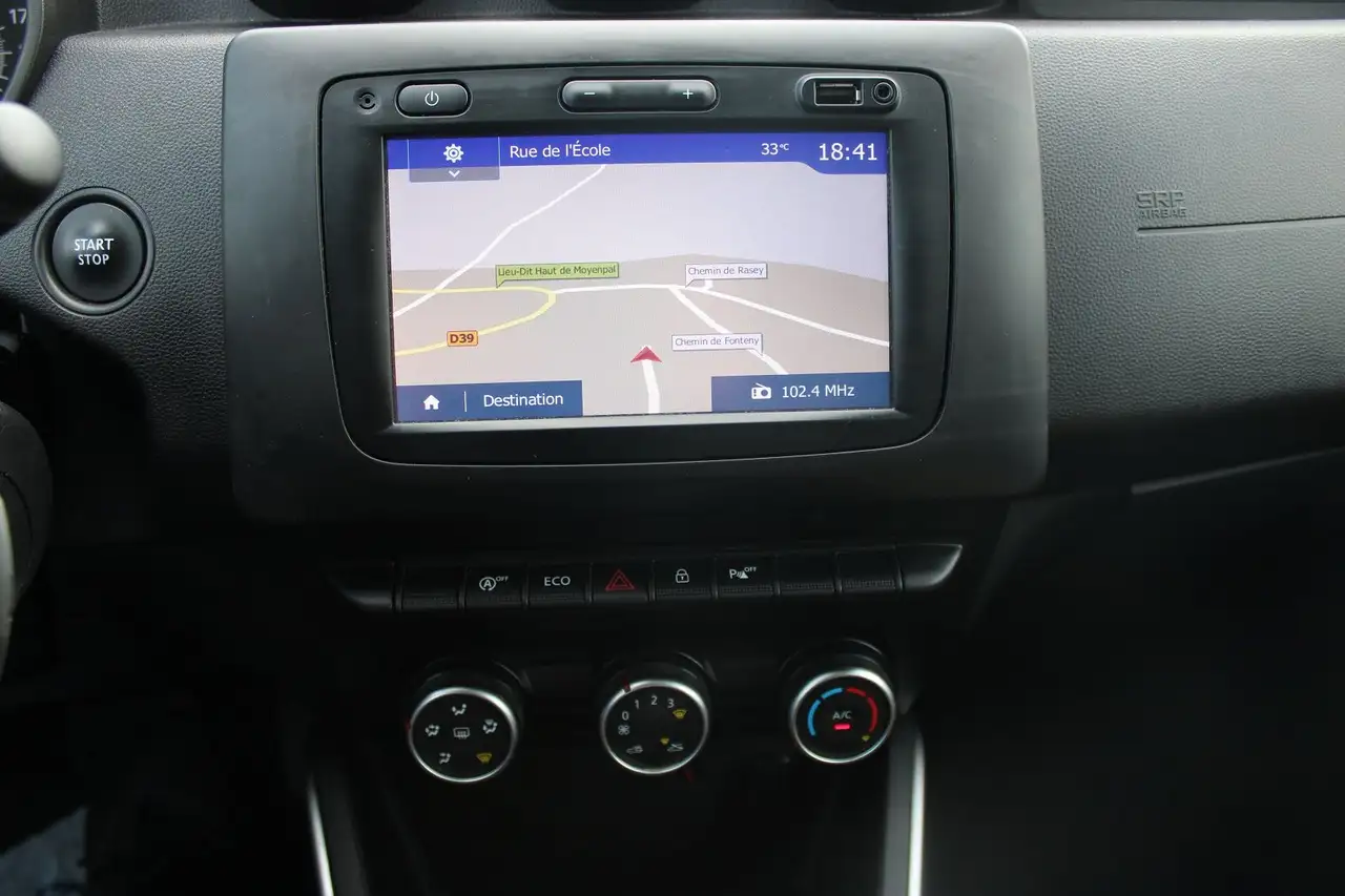 Dacia Duster — photo 13
