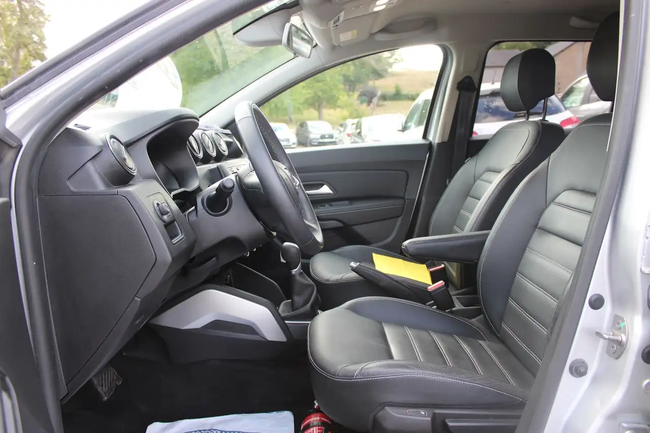 Dacia Duster — photo 8