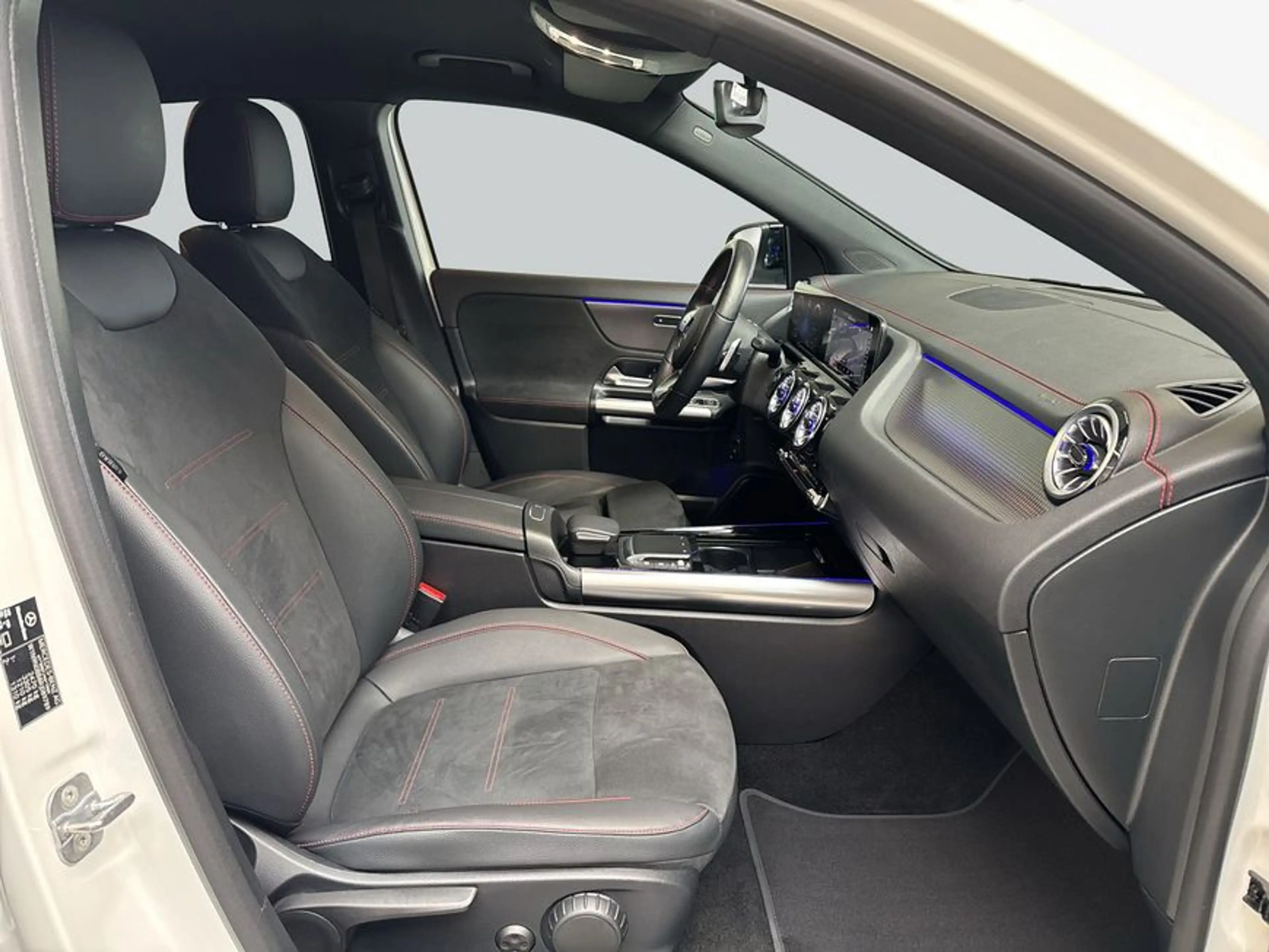 Mercedes-Benz EQA 250 EQA — photo 13