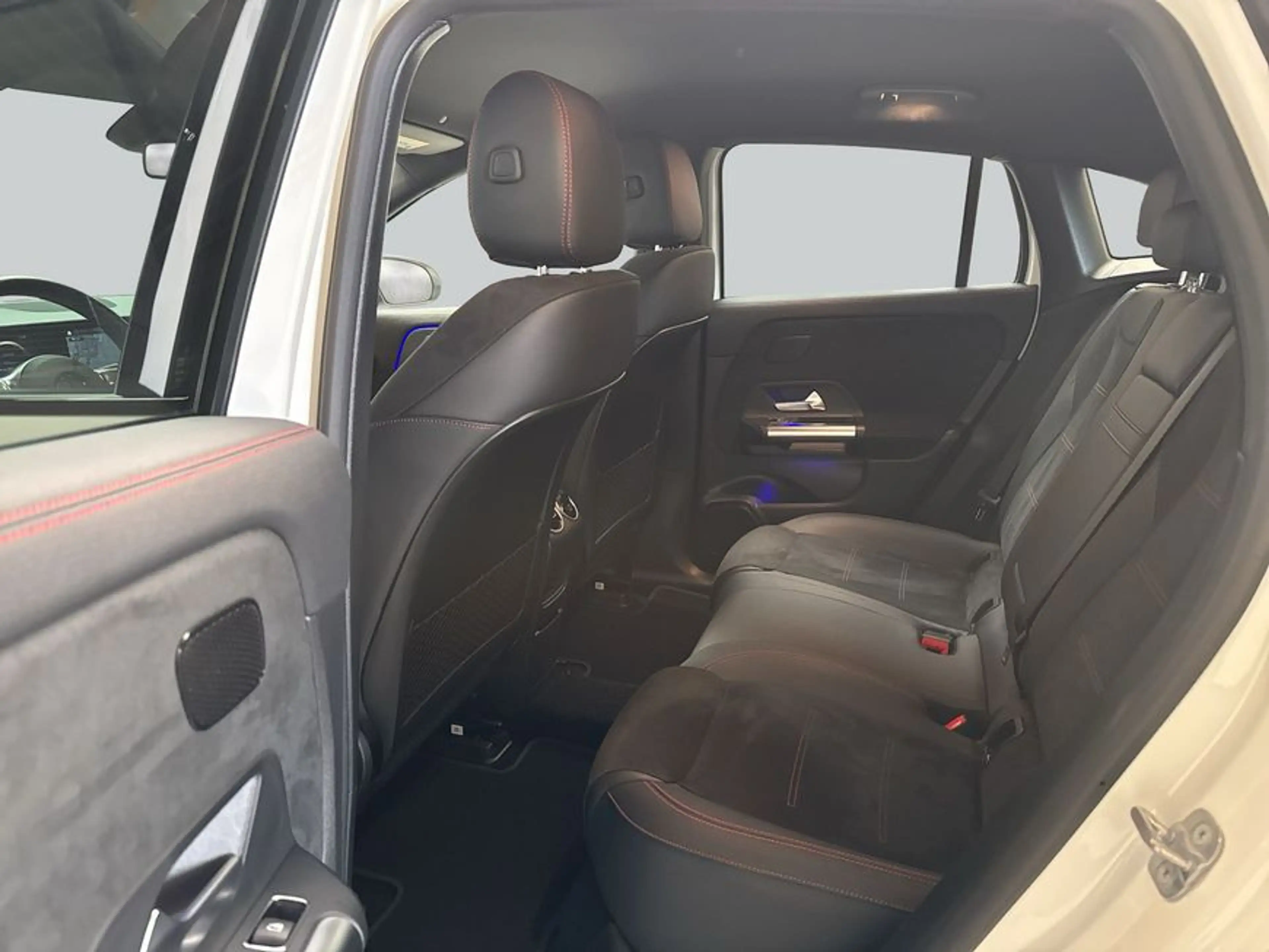 Mercedes-Benz EQA 250 EQA — photo 12