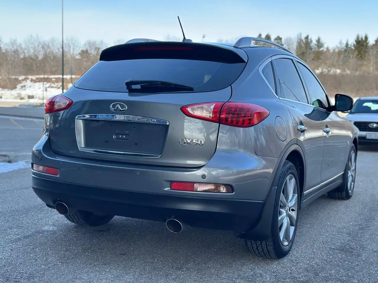Infiniti QX50 снимка Infiniti QX50