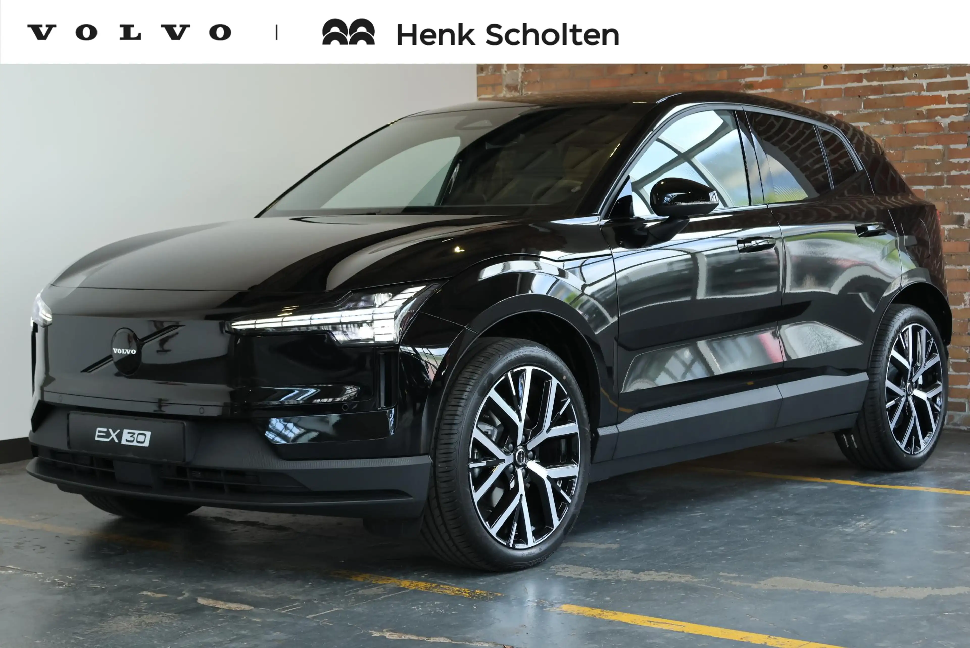 Volvo EX30 P5 Long Range Plus Black Edition Europa 69 kWh | H