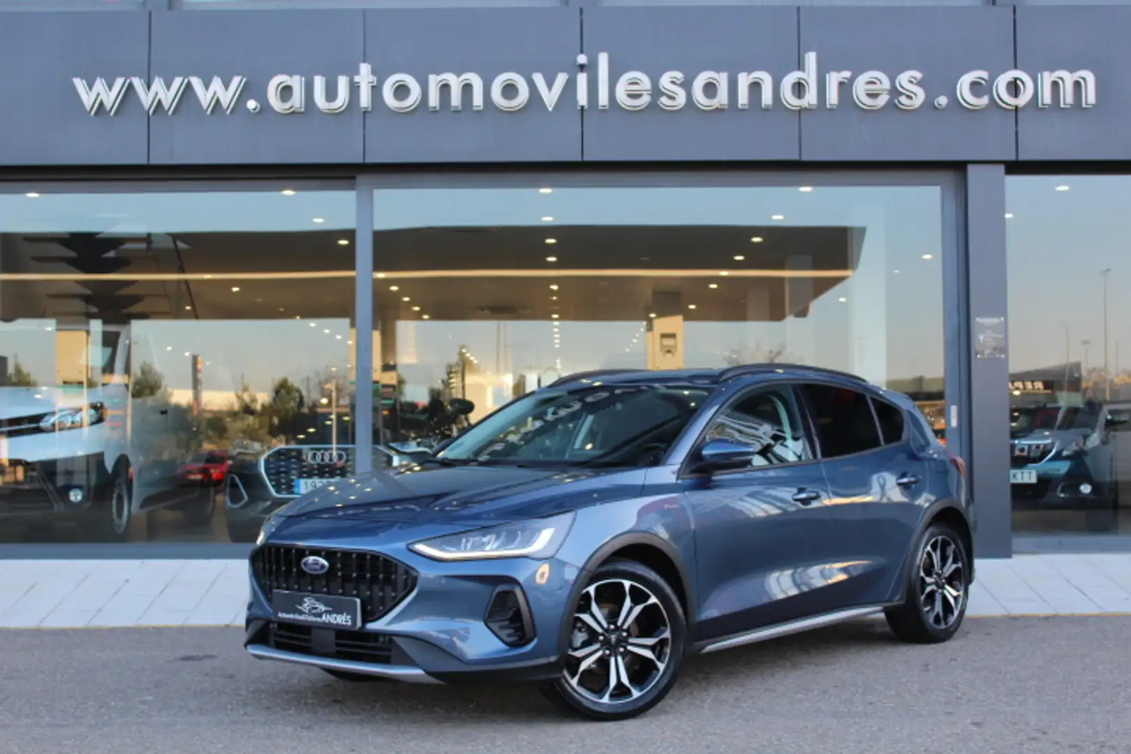 Ford Focus 1.0 Ecoboost MHEV Active 155 Bleu - 1