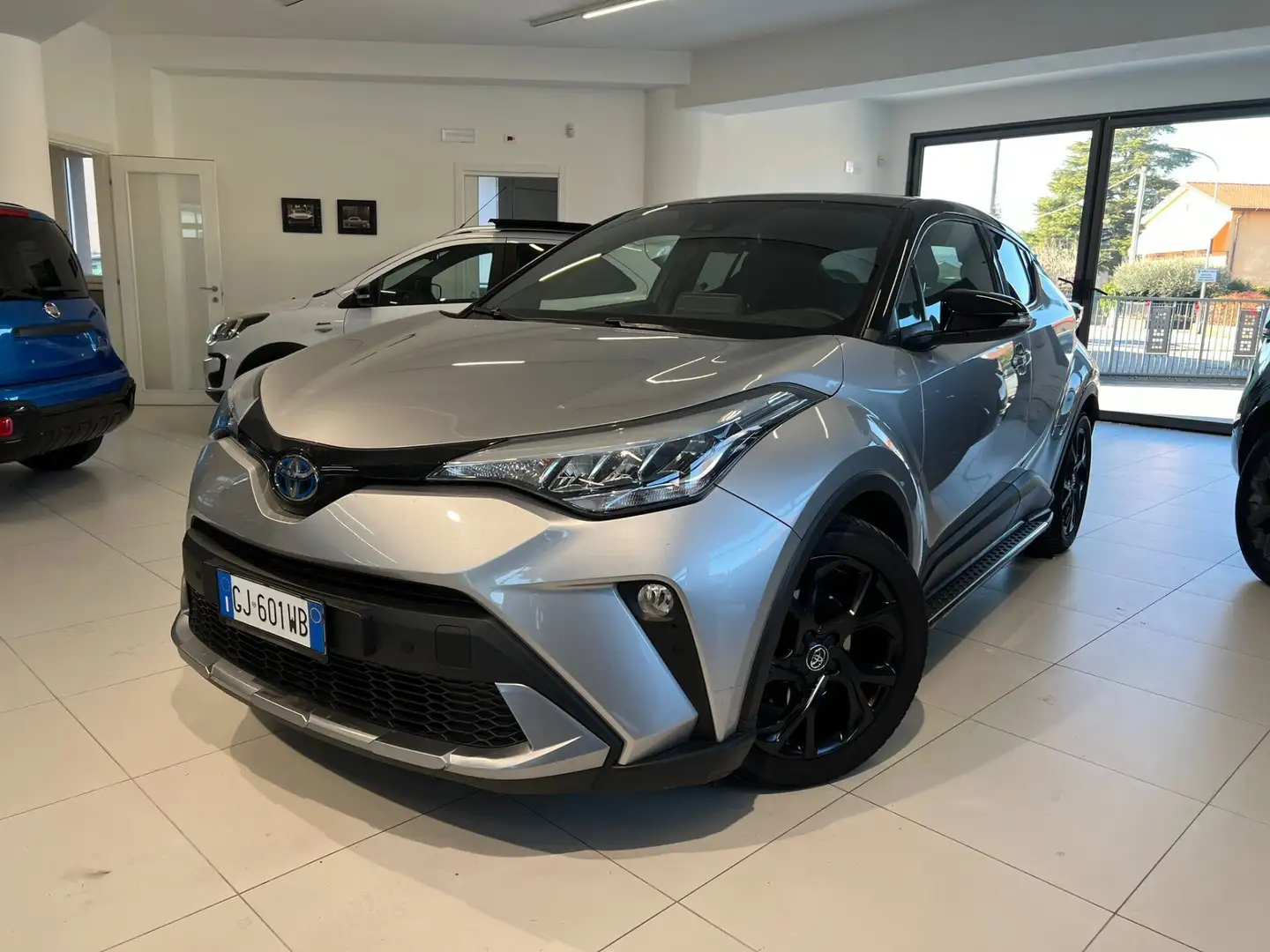 Toyota C-HR C-HR 2.0 Hybrid E-CVT Trend Argento - 2