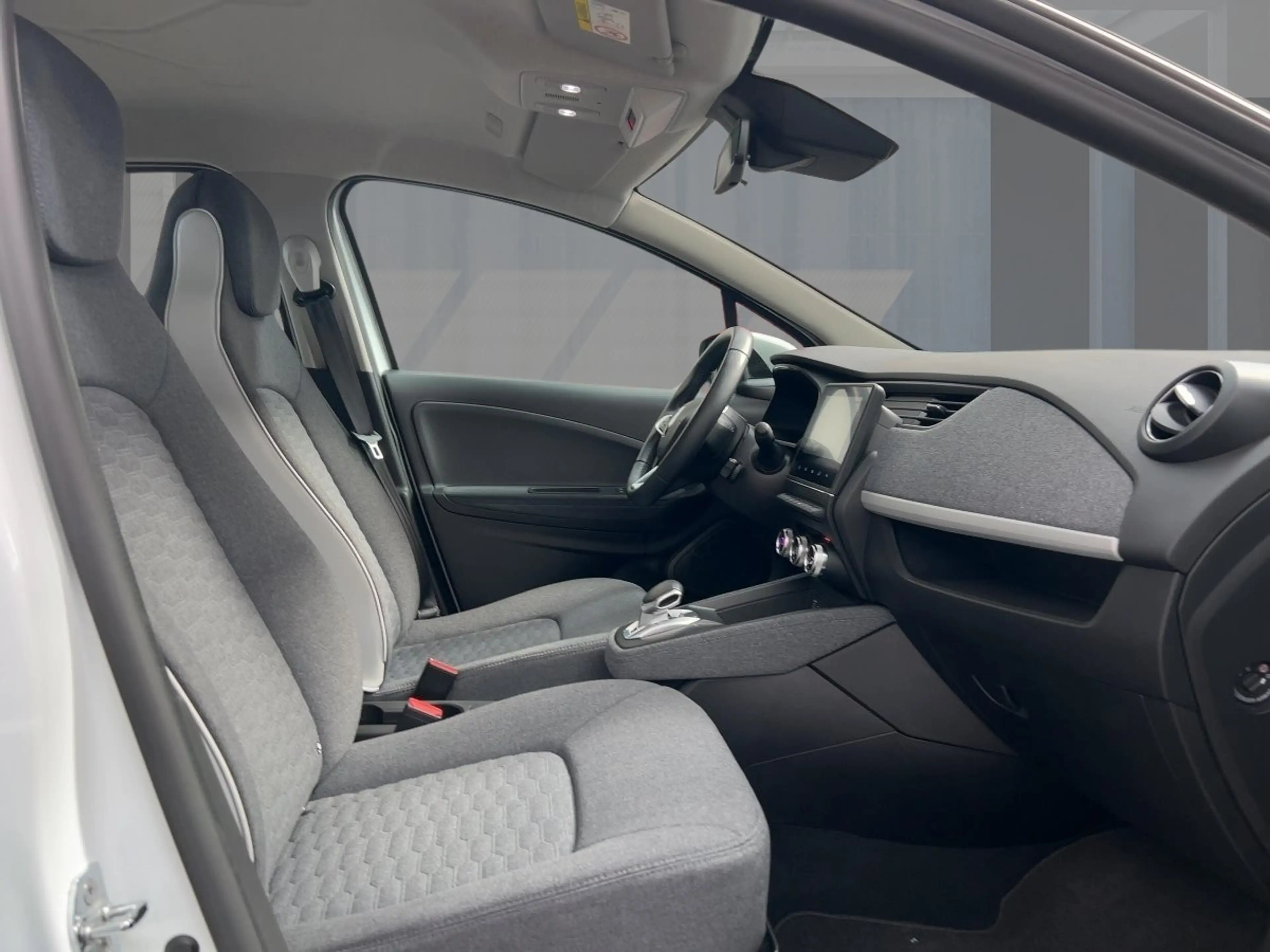 Renault ZOE Evolution EV50 110 — photo 8