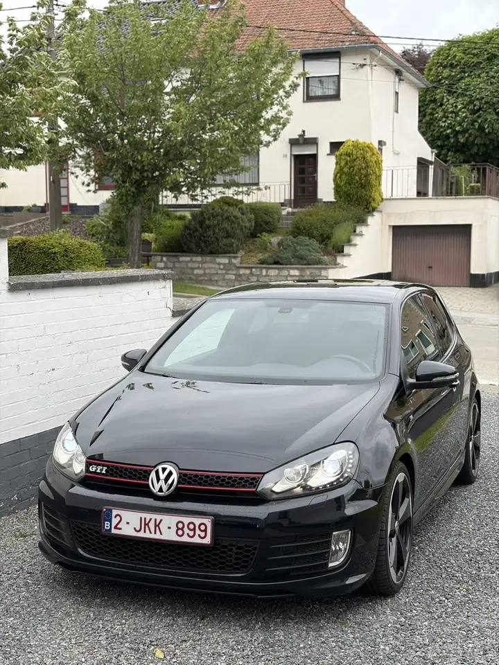 Volkswagen Golf GTI