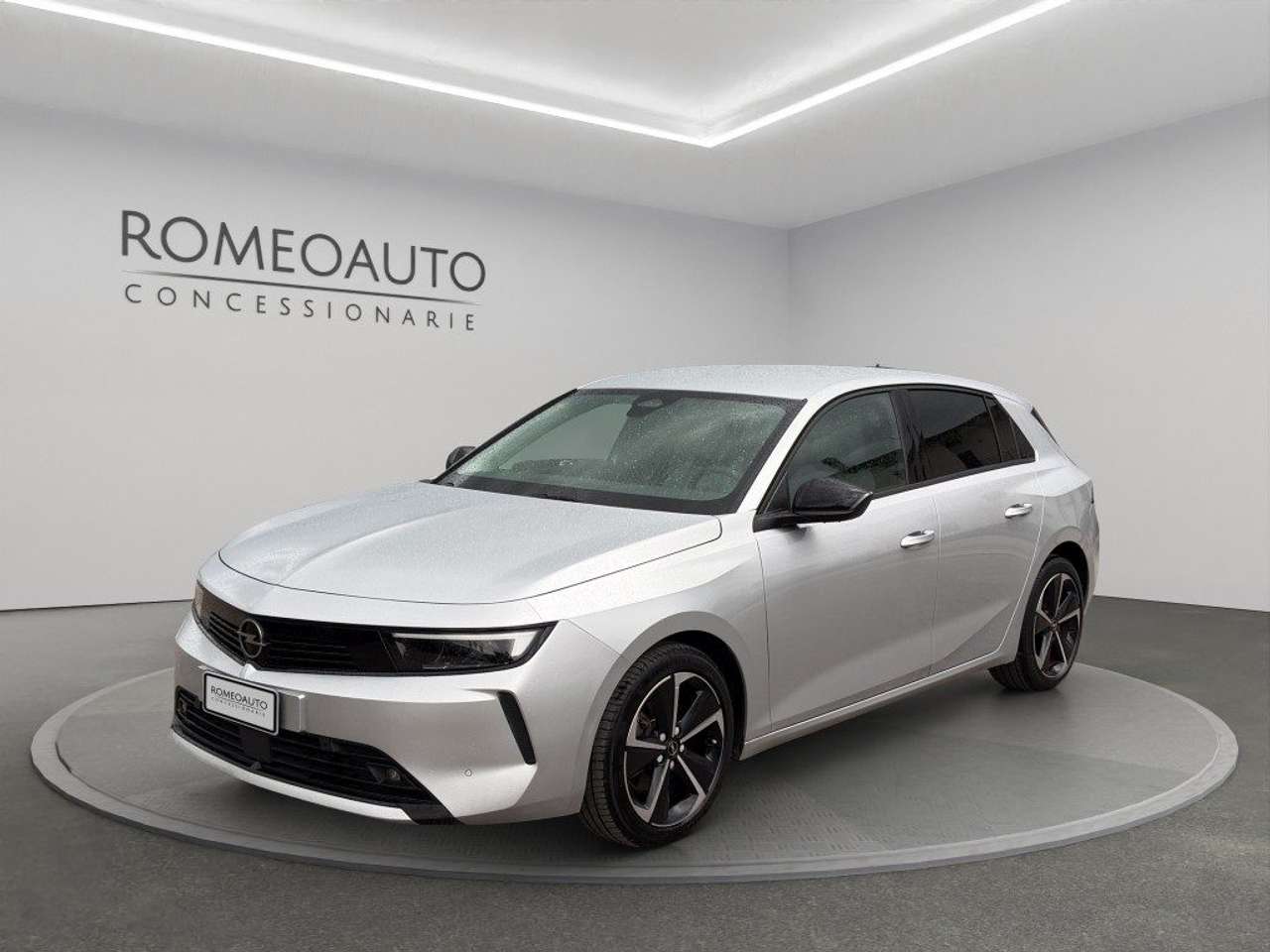 Opel Astra 1.5 130 cv automatica berlina