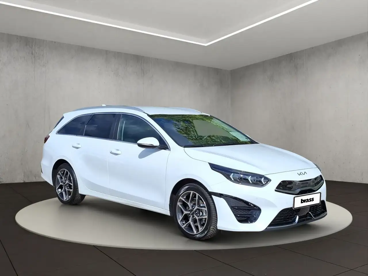 Kia Ceed SW PHEV Platinum 77kW, миниатюра 7