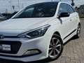 Hyundai i20 1.4 Automatik Black Line *Panorama*LED*Shzg* Beyaz - thumbnail 2