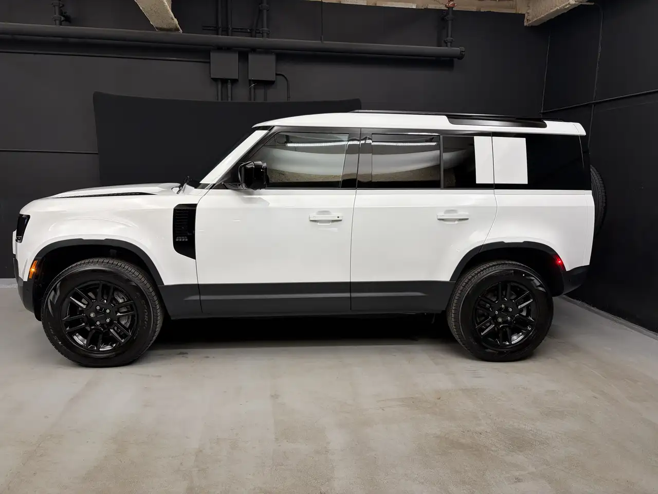 Land Rover Defender снимка Land Rover Defender