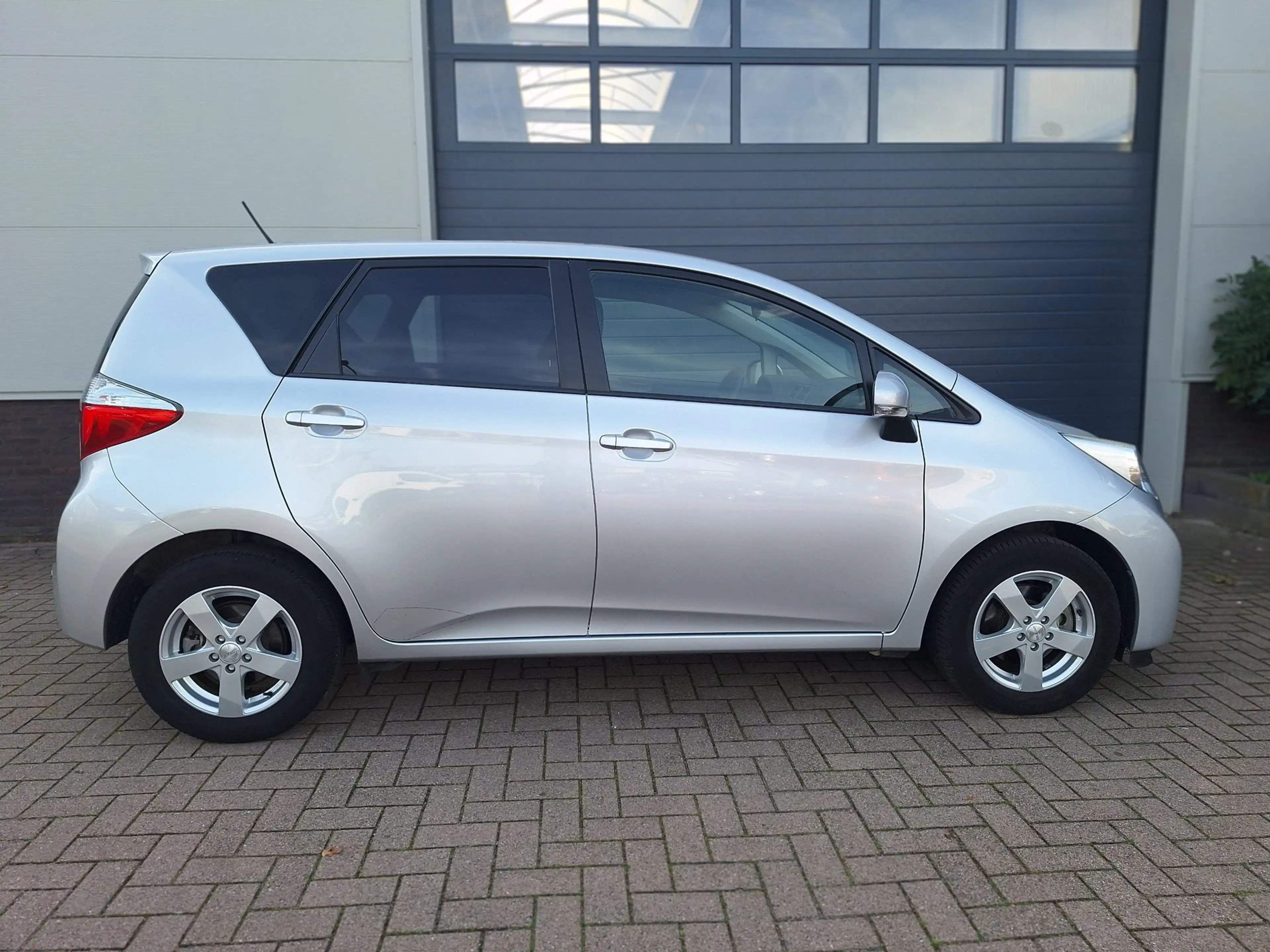 Toyota Verso-S | 1.3 VVT-i Aspiration | Airco | Automaat | Camera