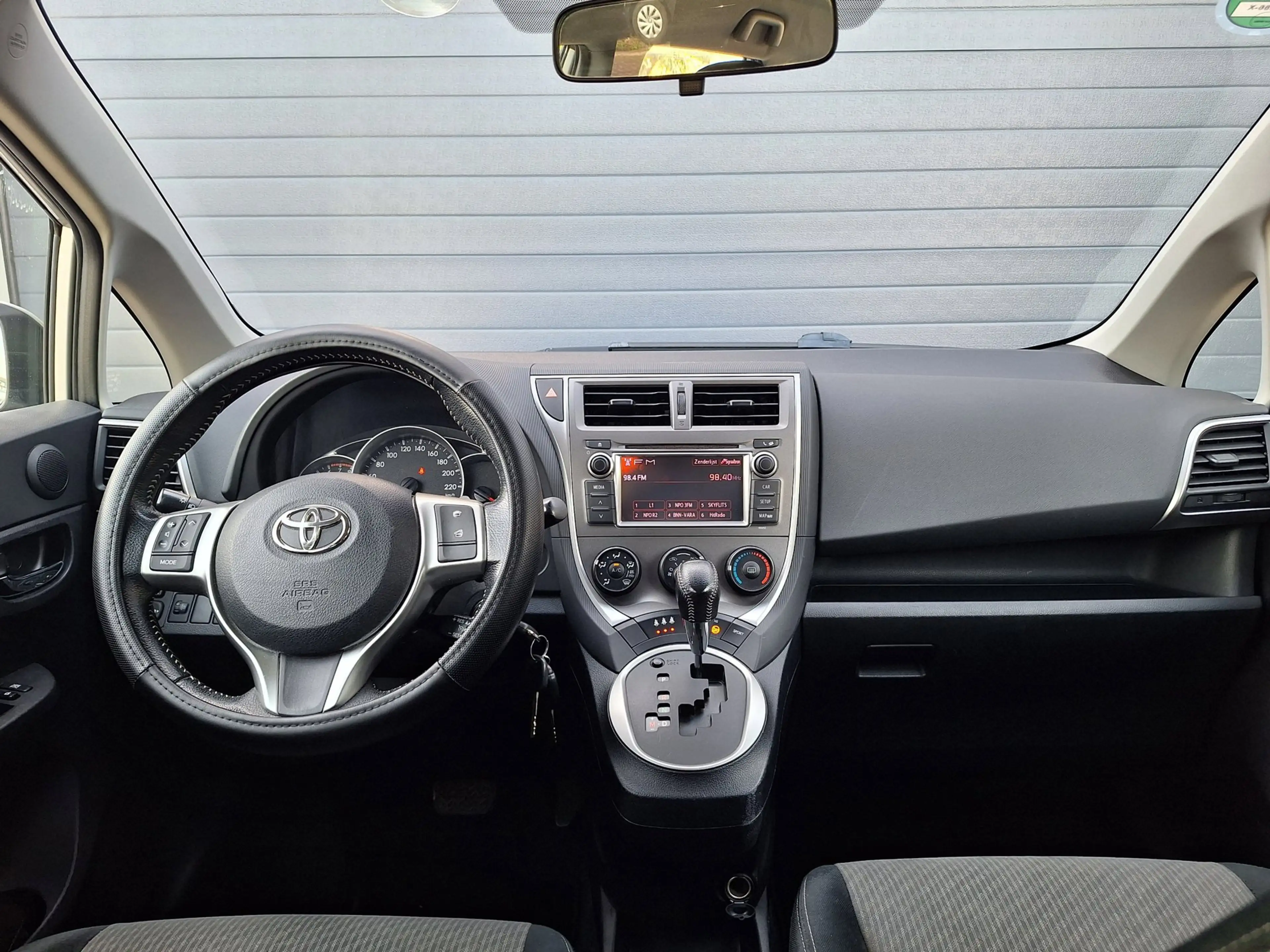Toyota Verso-S | 1.3 VVT-i Aspiration | Airco | Automaat | Camera — photo 7
