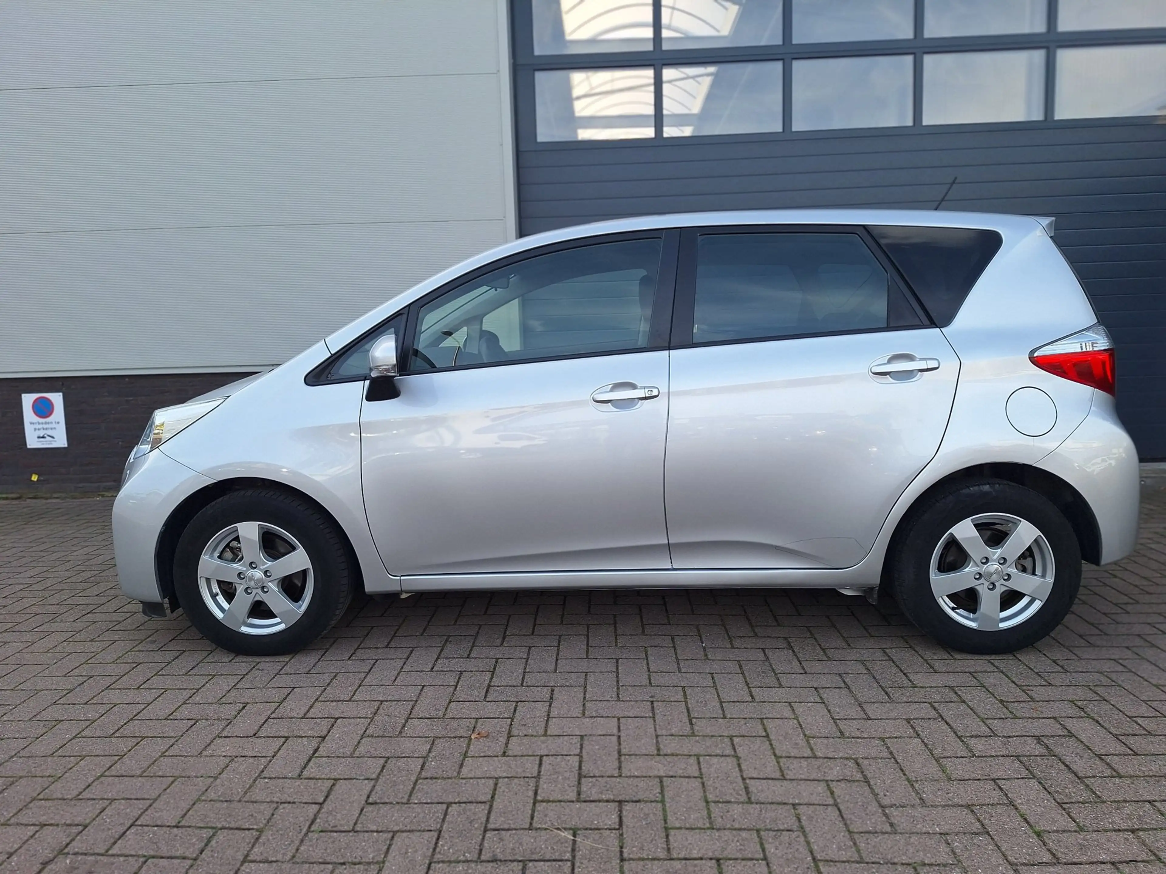 Toyota Verso-S | 1.3 VVT-i Aspiration | Airco | Automaat | Camera — photo 11
