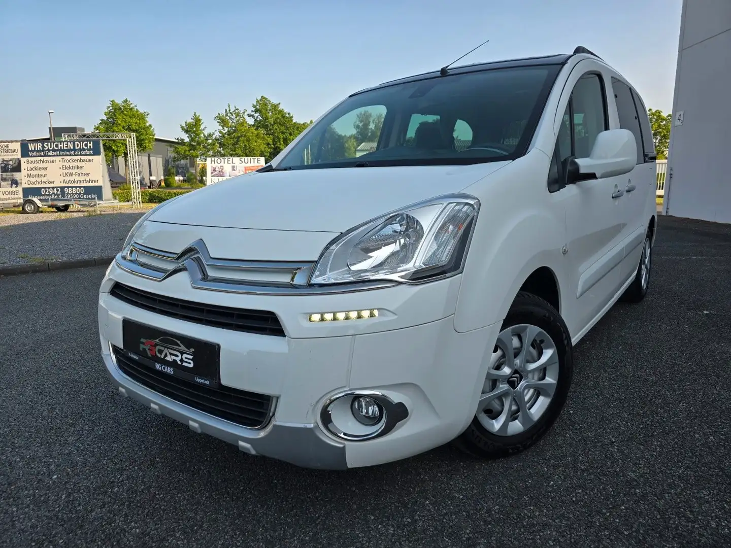 Citroen Berlingo Kombi Selection 1.6 Panorama Weiß - 1