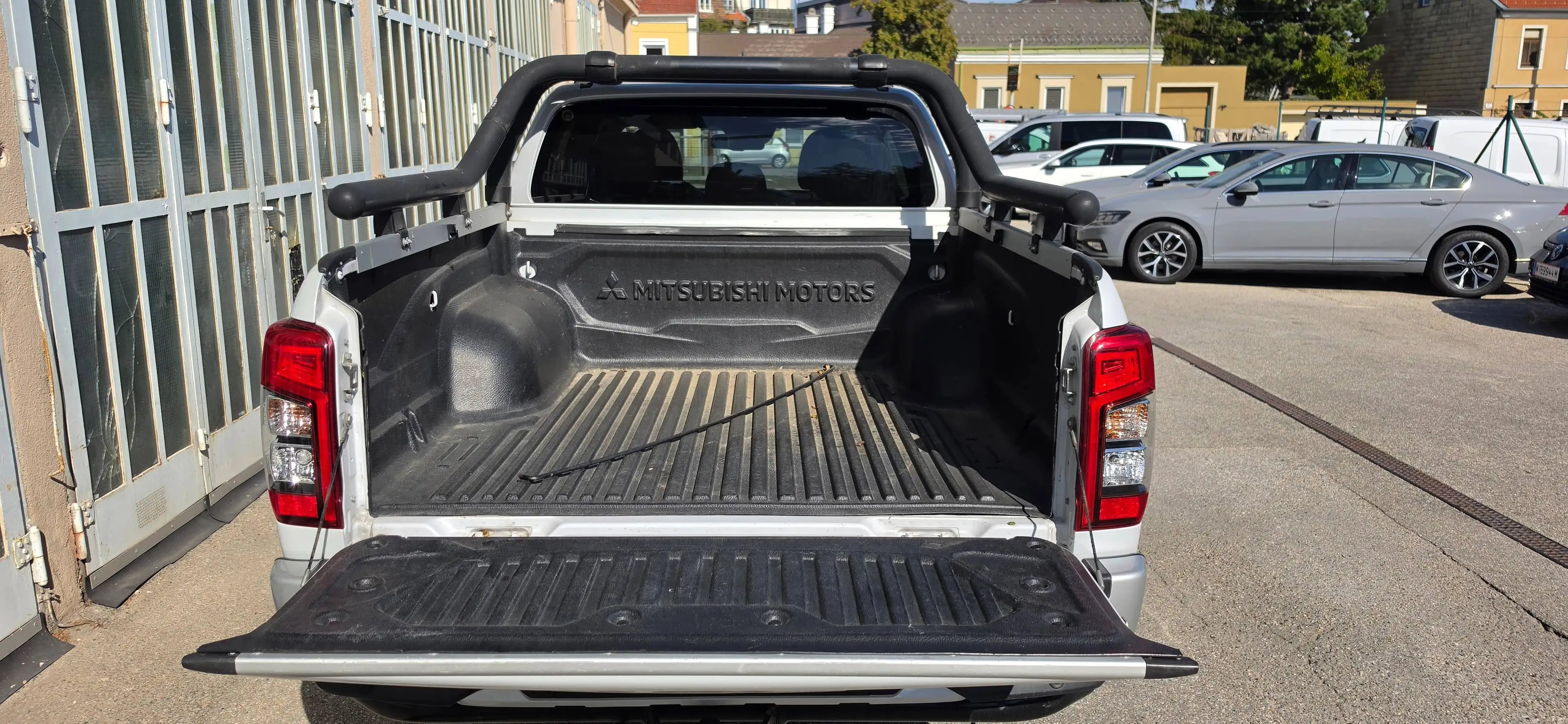 Mitsubishi L200 2,2 DI-D HP 4WD DK Diamond Aut. — photo 9