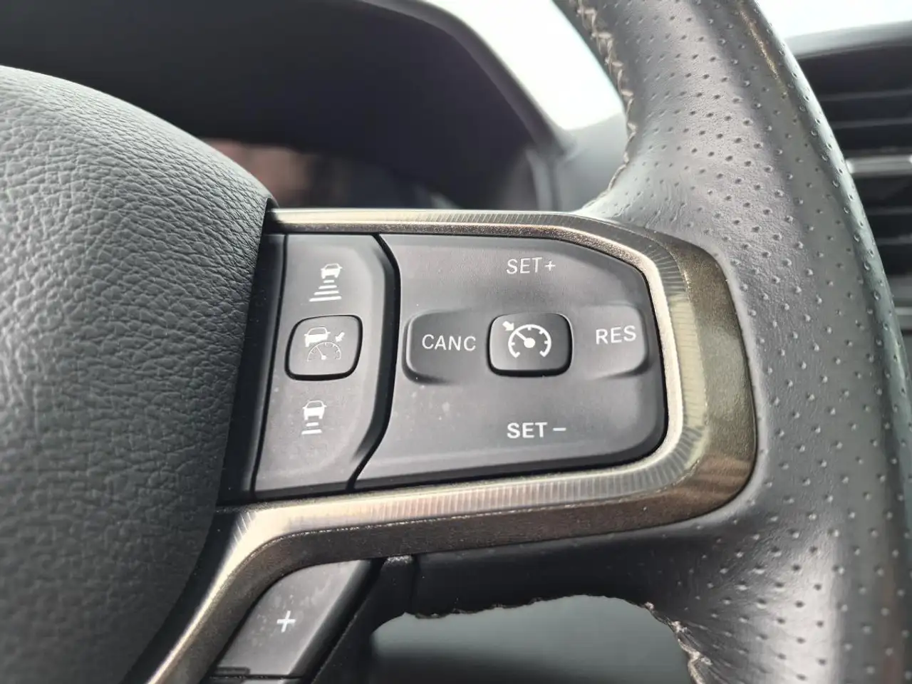 Dodge RAM снимка Dodge RAM