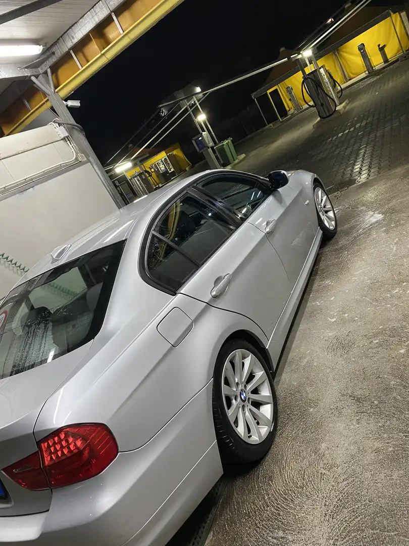 BMW 320 320d 177cv - 1