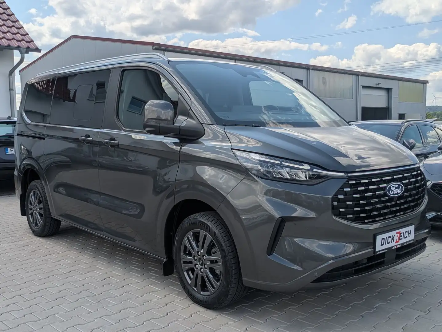 Ford Tourneo Custom Titanium L1 ACC*NAVI+APP*360°KAM Gri - 1