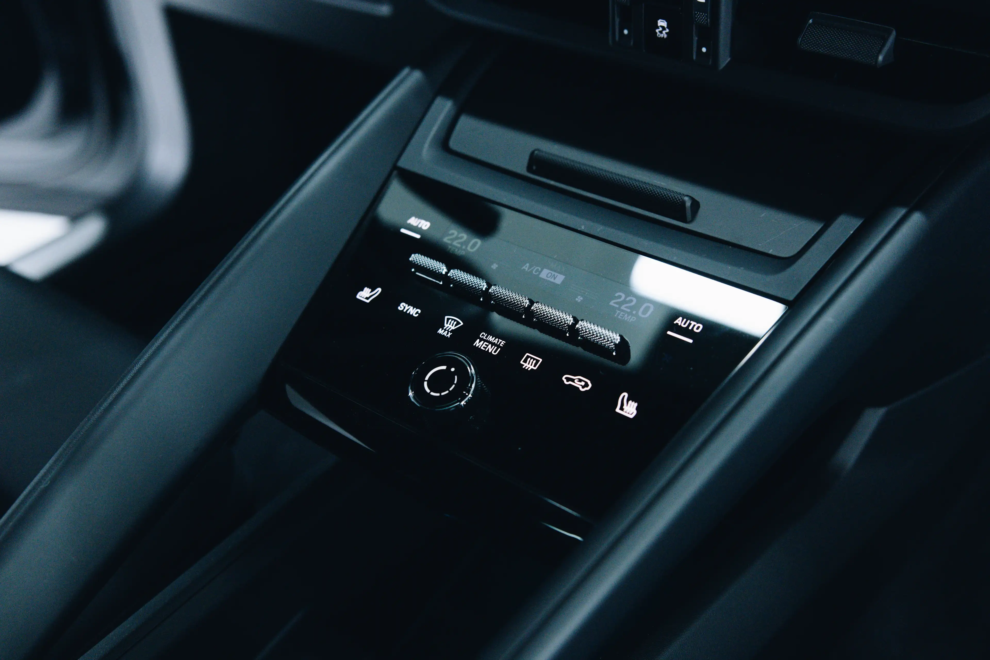 Porsche Macan 4 Electric Trekhaak BOSE Pano Luchtvering InnoDrive (ACC) Matrix LED — photo 11
