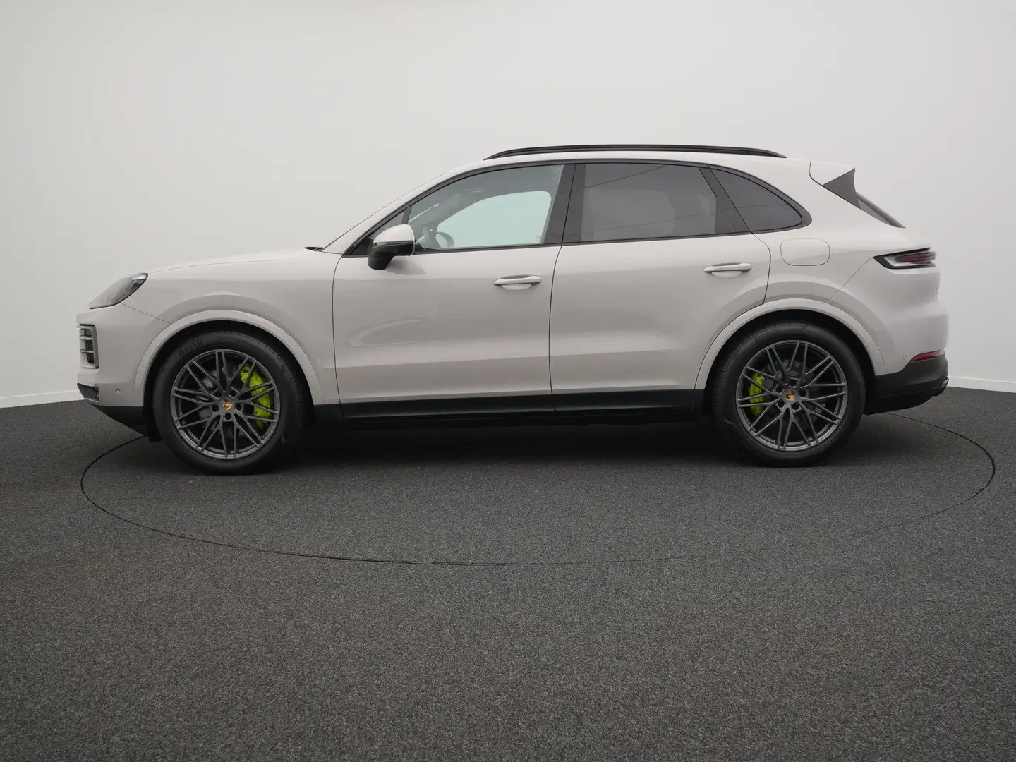 Porsche Cayenne E-Hybrid - 2