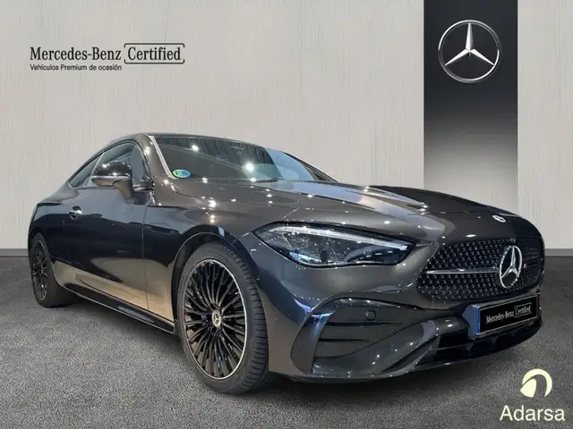 Mercedes-Benz Cle view 3