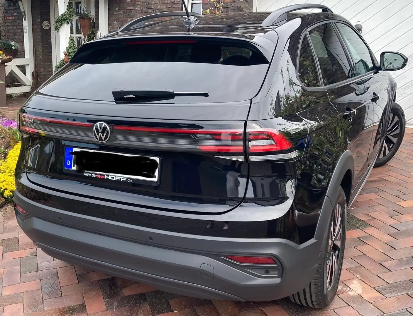 Volkswagen Taigo Taigo 1.0 TSI OPFLife AppConnect Sitzheizung Black - 2
