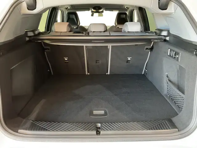 BMW X3 view 10