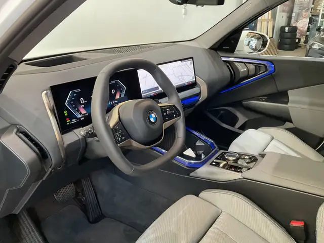 BMW X3 view 6