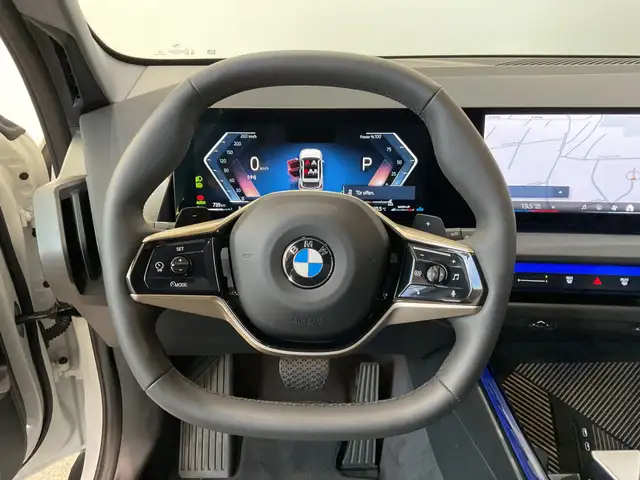 BMW X3 view 4