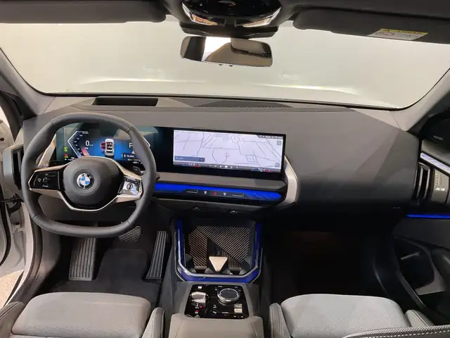 BMW X3 view 3