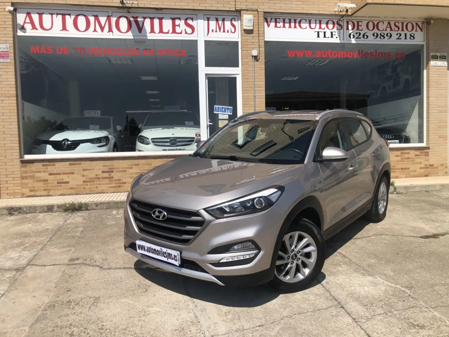 Hyundai TUCSON 1.7CRDI BD Link 4x2 115 Grau - 1