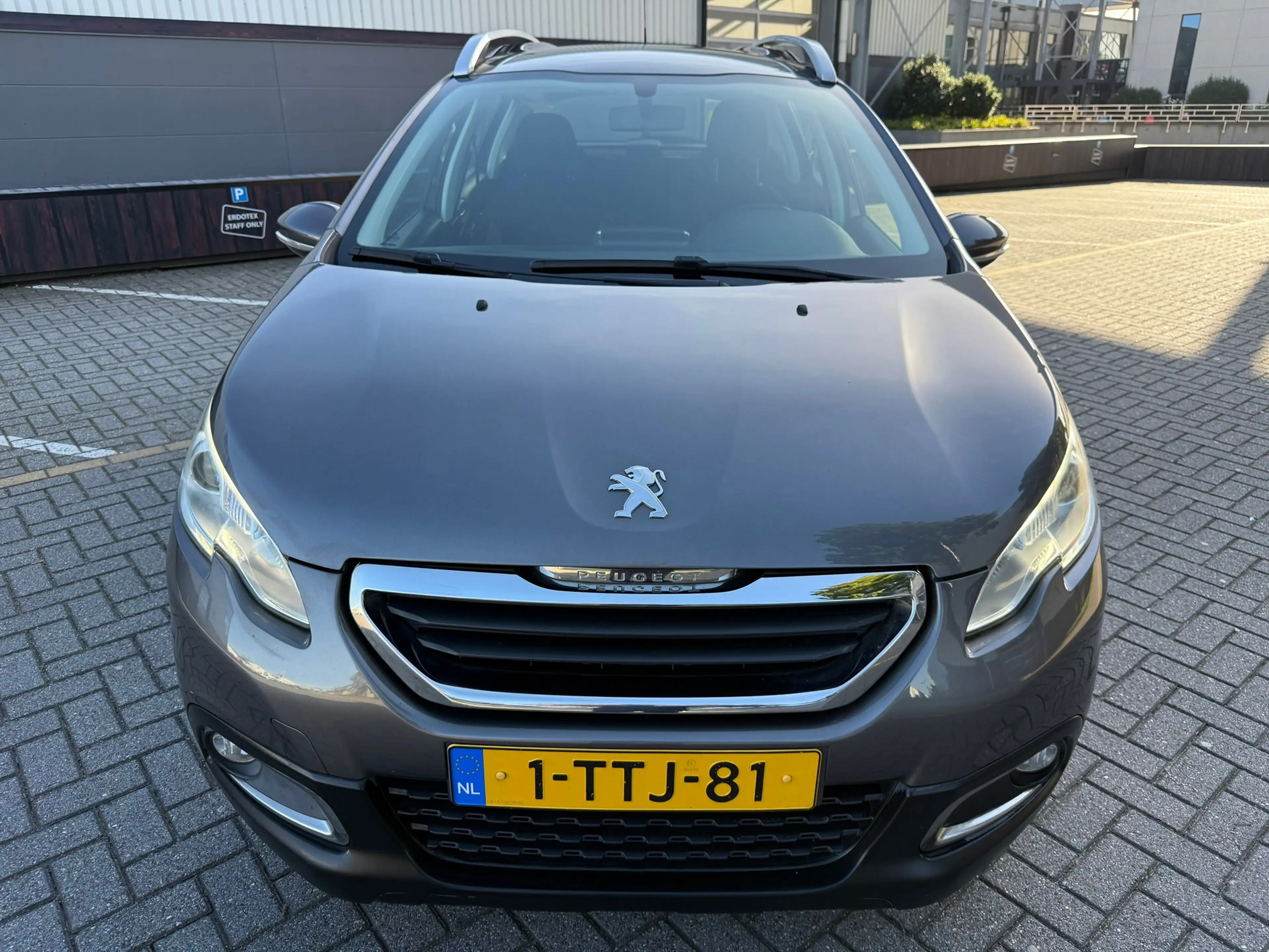 Peugeot 2008 1.2 VTi Active*Automaat*AIRCO*APK*NAP*NAVI*TERKHAA — photo 2