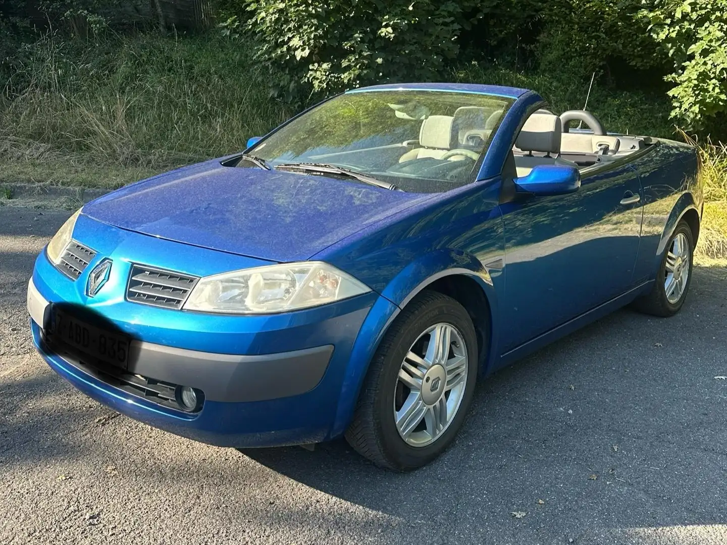 Renault Megane Mégane CC 1.9 dCi Dynamique Luxe Bleu - 1