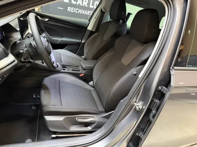 Skoda Octavia view 9