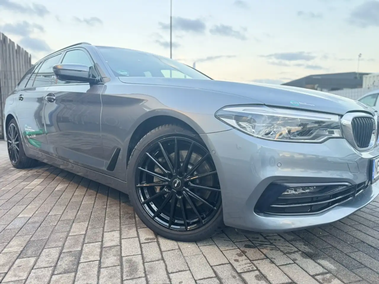 BMW 530