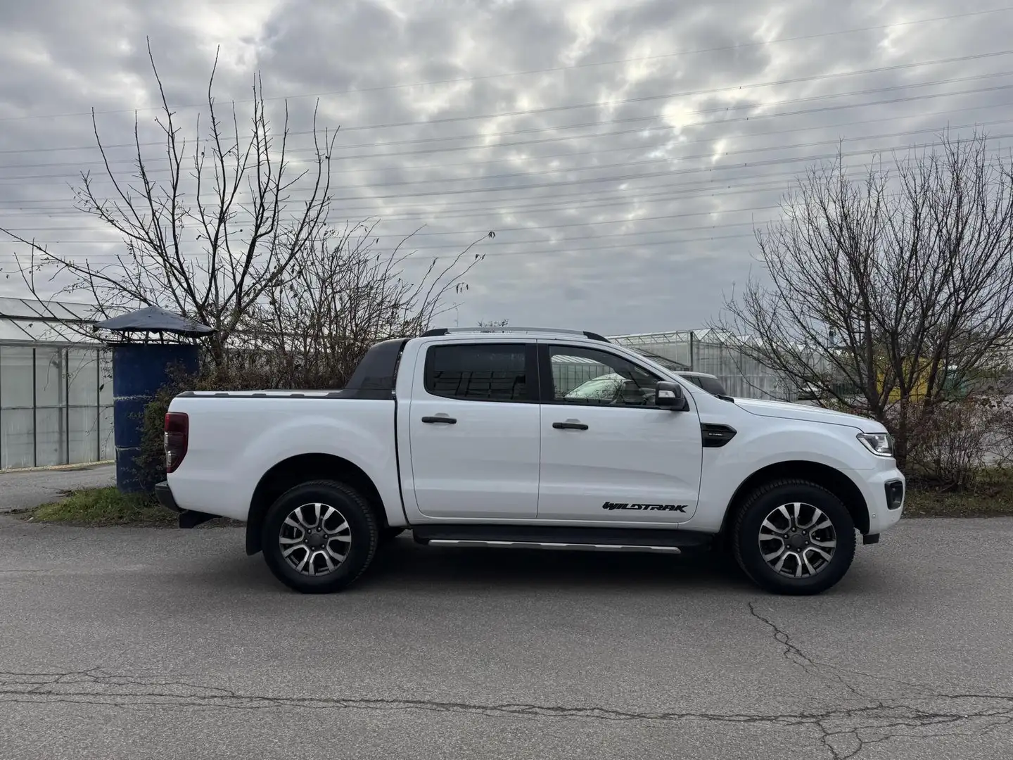Ford Ranger Wildtrak DoKa 4x4 2,0 Aut. 1.Besitz **Extras** Weiß - 2