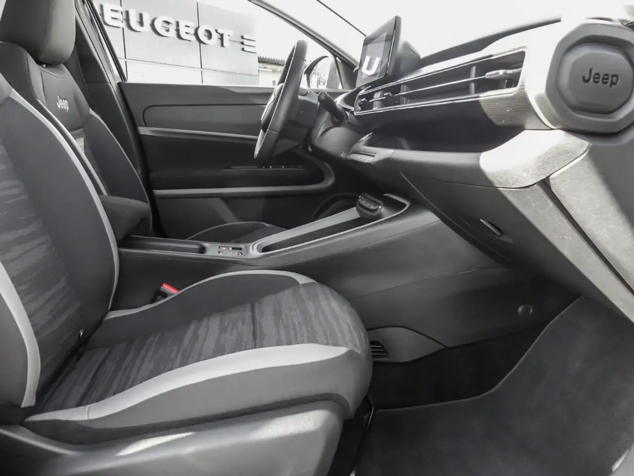 Jeep Avenger LONGITUDE WINTERPAKET NAVI Apple CarPlay & Android 6