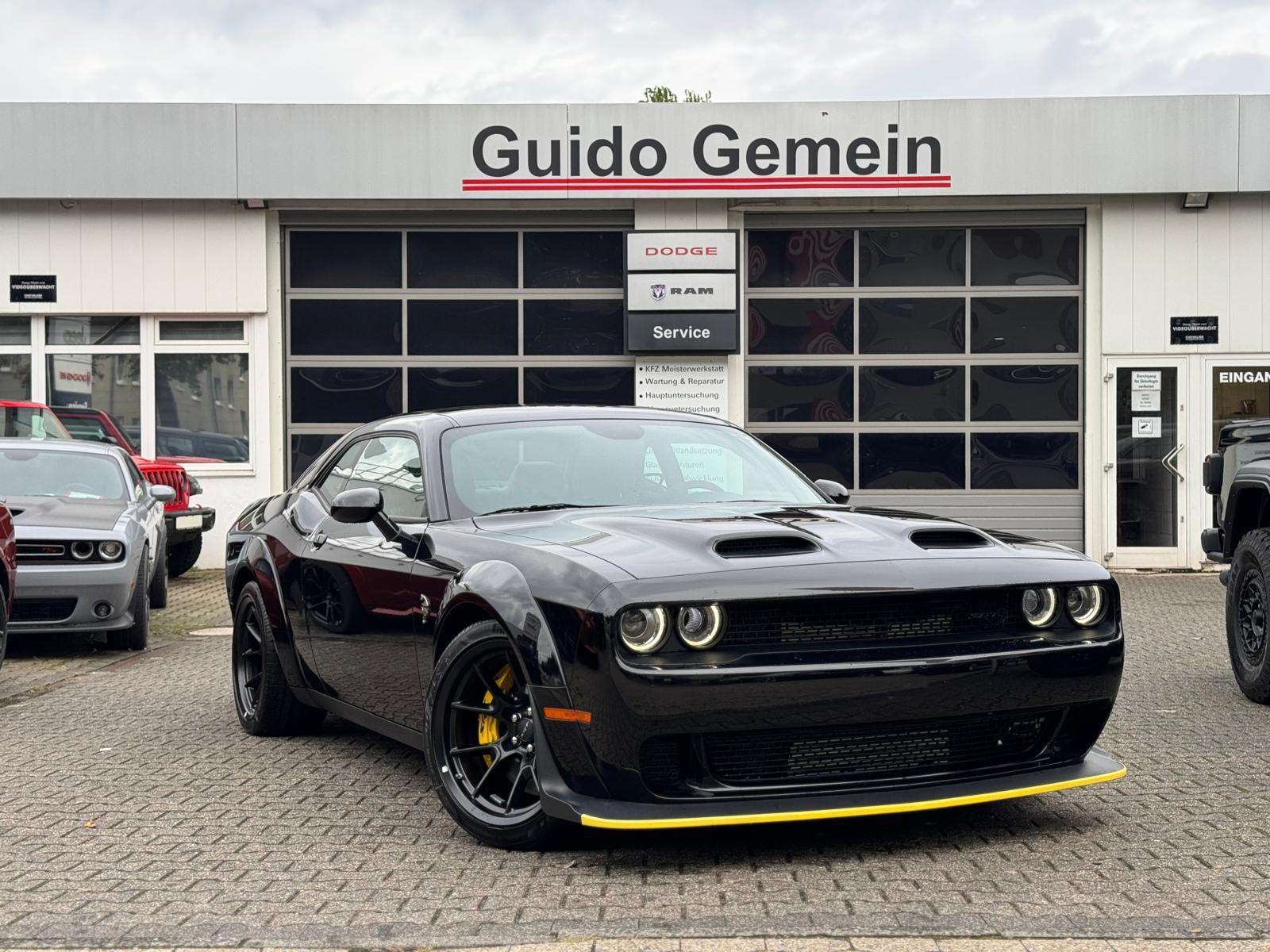 Second hand Dodge Challenger 6.2