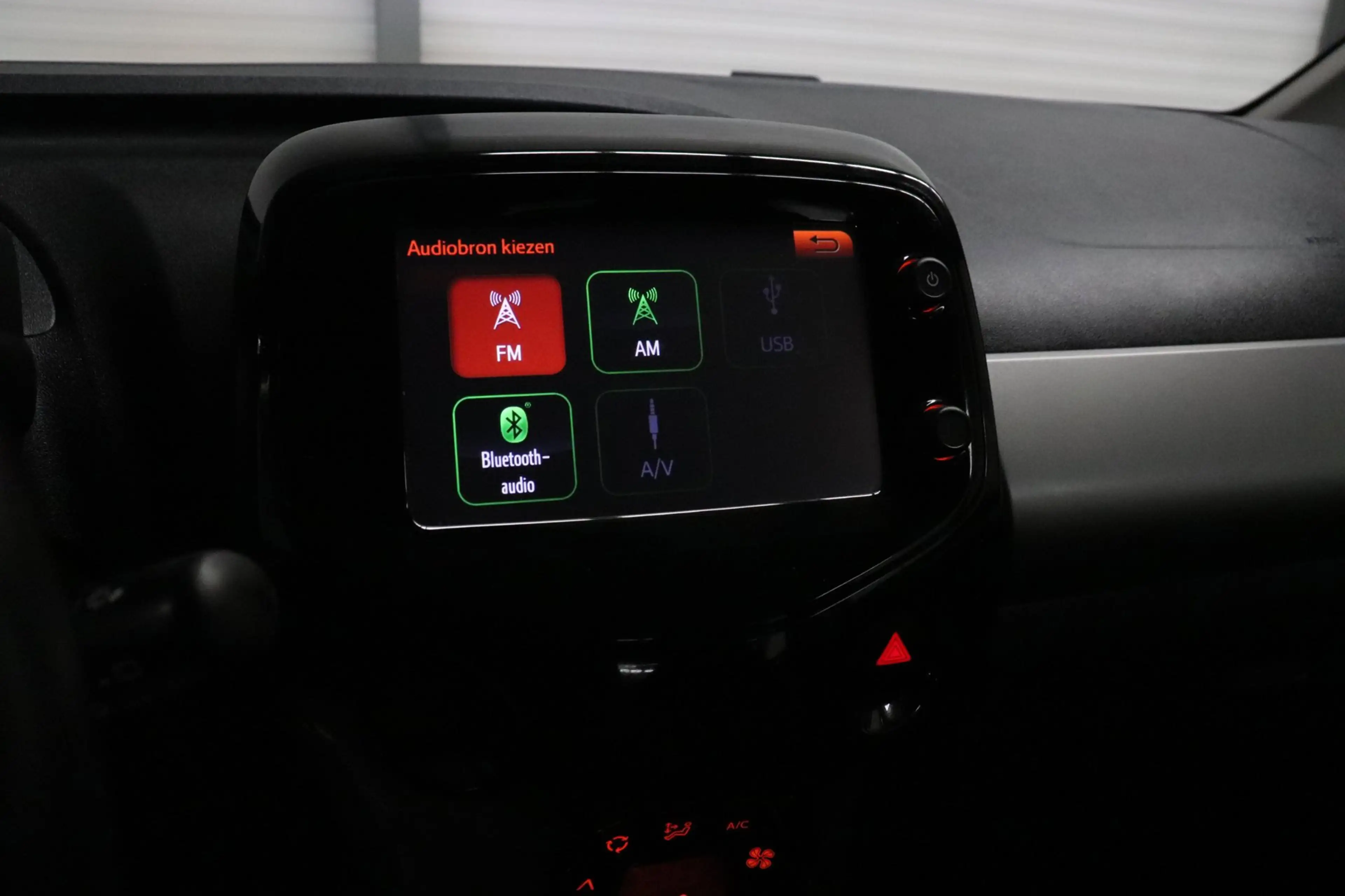 Peugeot 108 1.0 e-VTi Allure Camera |NAP| CarPlay |cruise Cont — photo 13