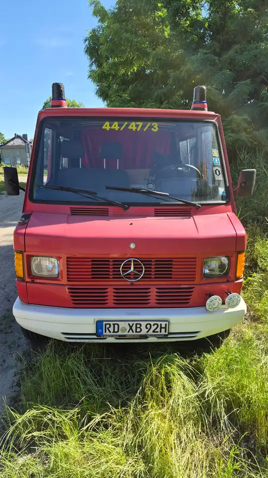 Mercedes-Benz 210/310 hist. Feuerwehr / Camper, foto 4