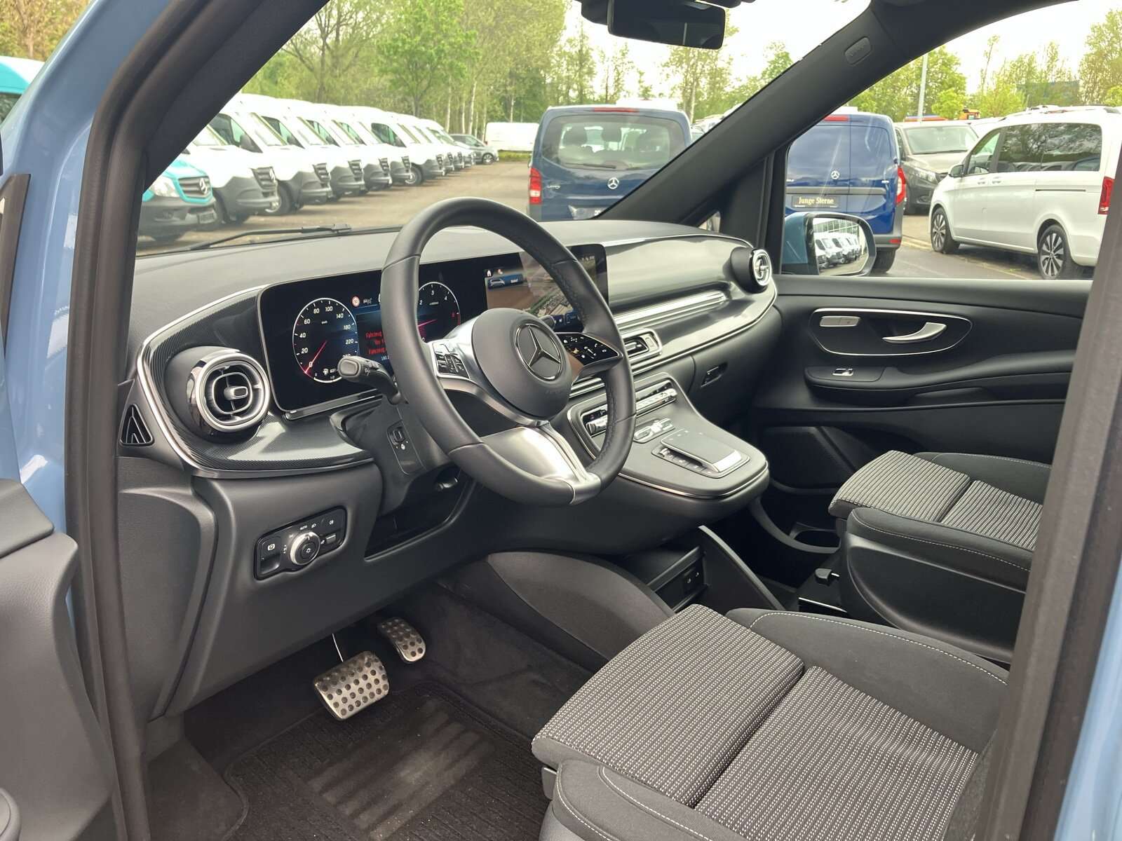 Mercedes-Benz V 250