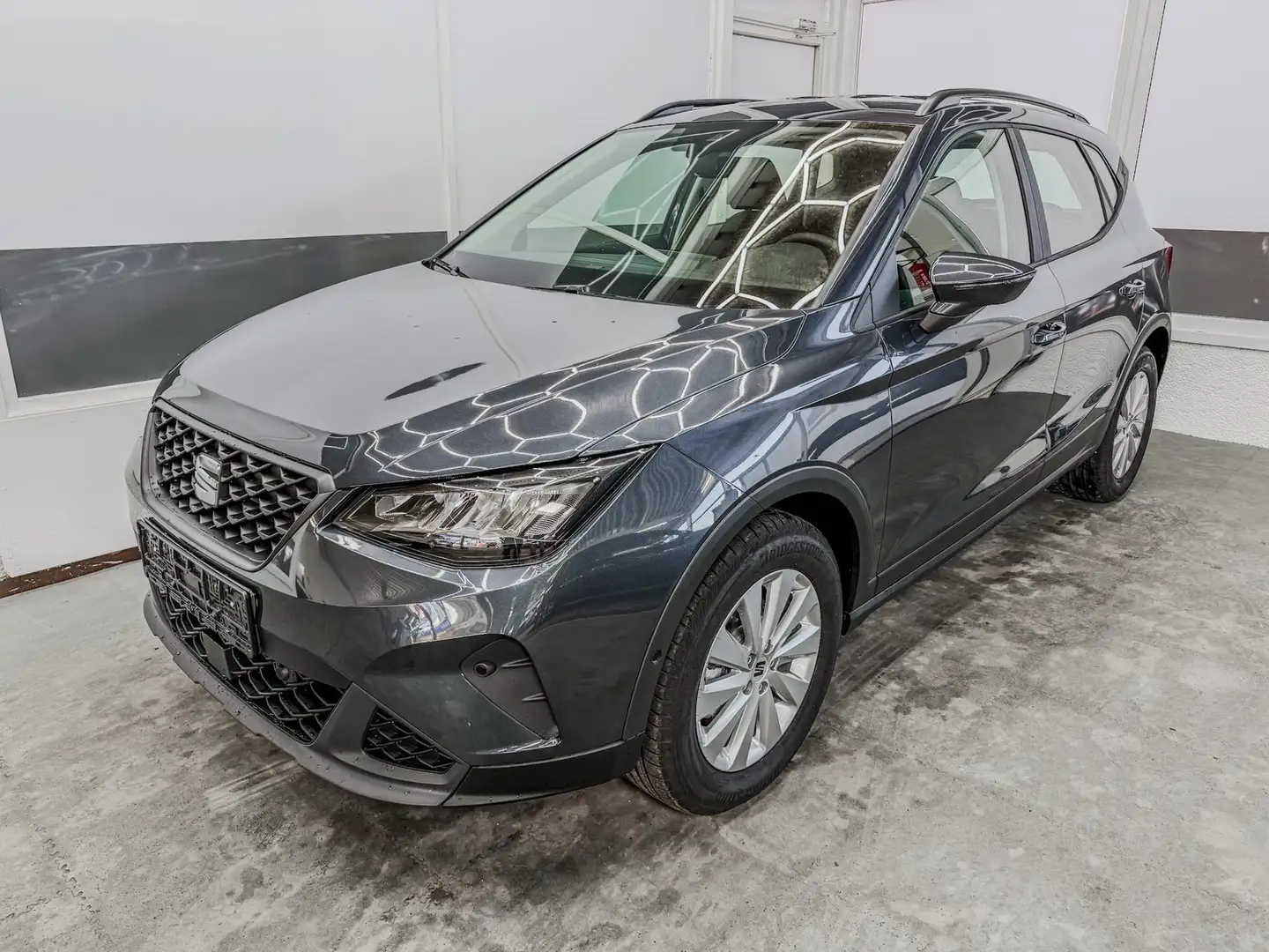 SEAT Arona STYLE DSG RFK PDC 1.0 TSI DSG 85kW/115PS EURO6 Grau - 1