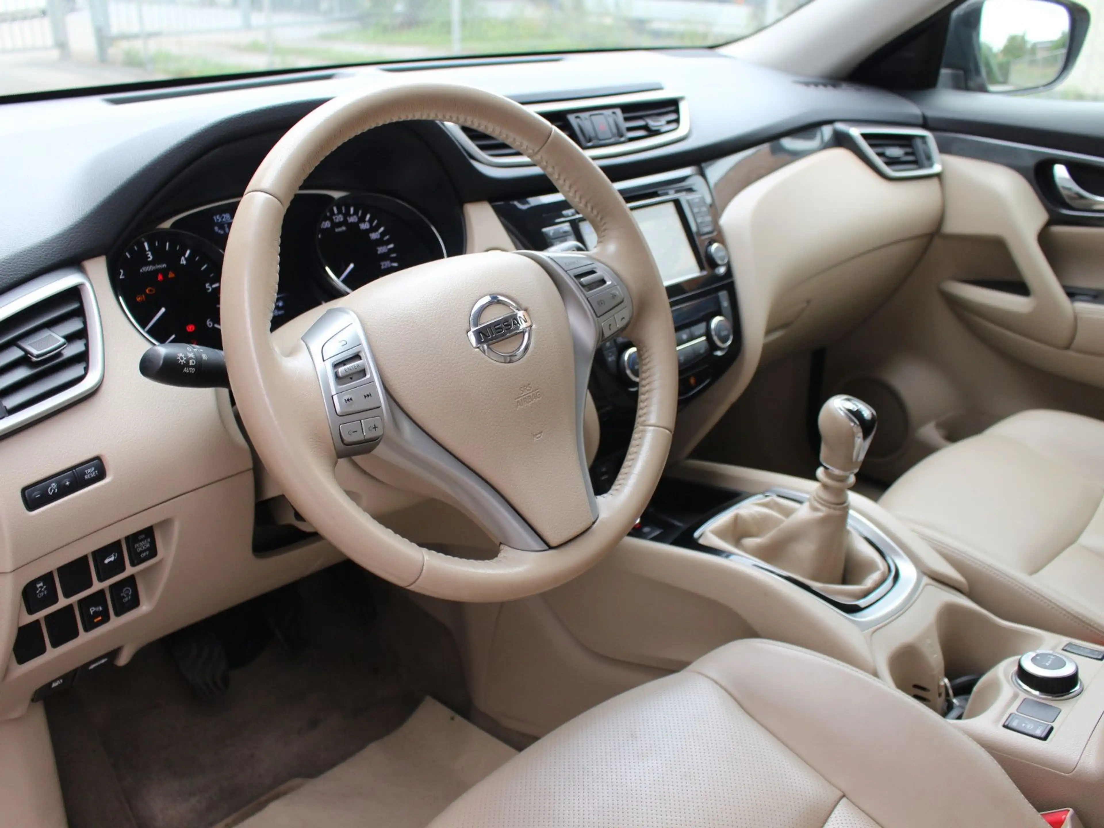 Nissan X-Trail Tekna 4x4 1.6 dCi AHK Leder Pano SHZ Xen — photo 9